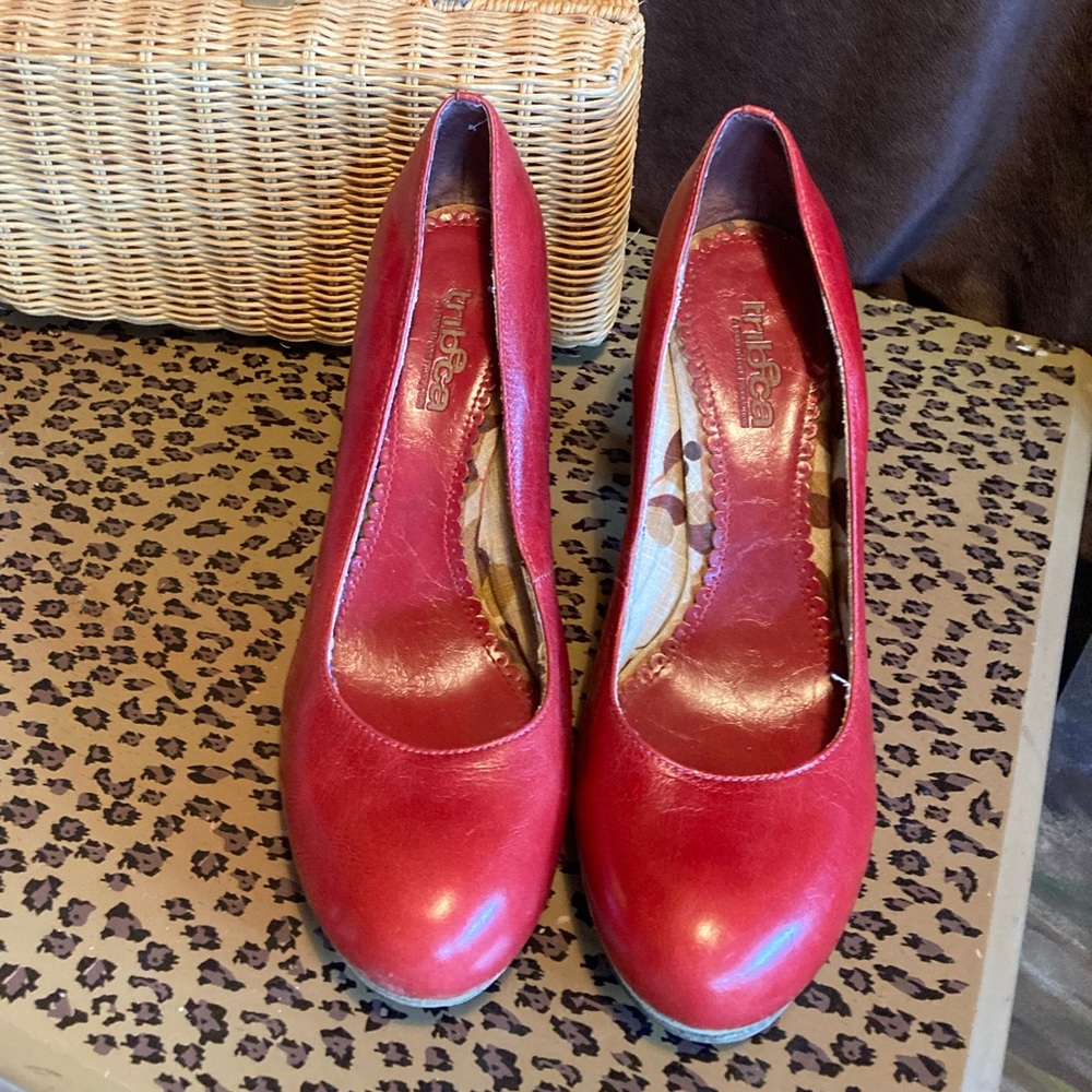 TriBeCa shoes size 8